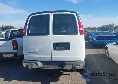 2018 Chevrolet Express 2500 Work Van from USA, damaged, VIN 1GCWGAFG0J1904247